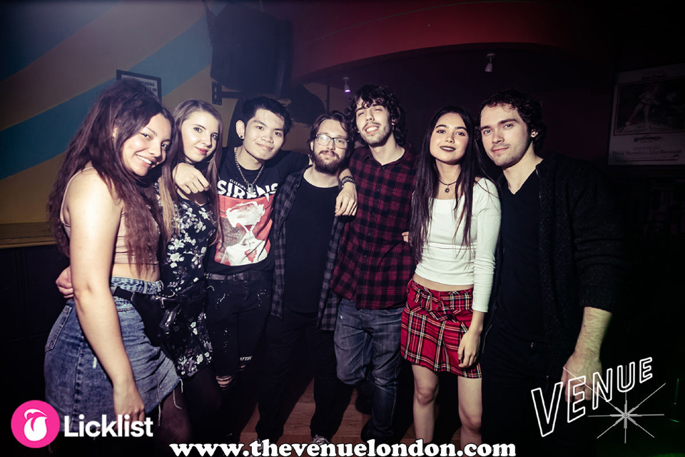 watermarked_-_XX5900422842