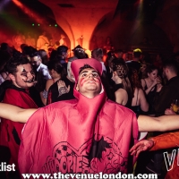 watermarked_-_xx0400273227
